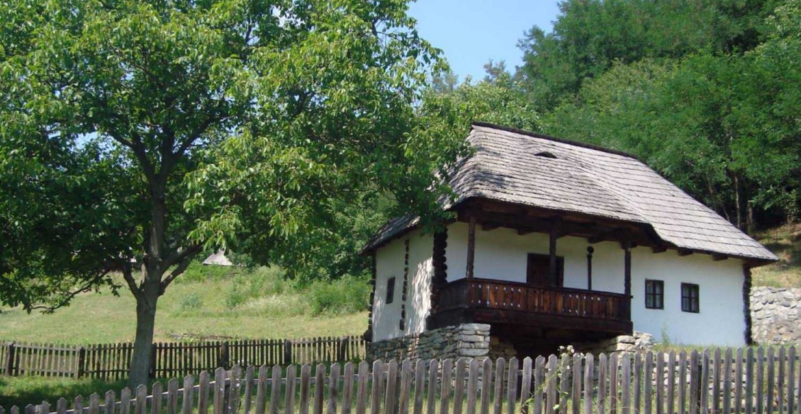 Muzeul Satului Vâlcean din Bujoreni - Vâlcea Muzeul Satului Vâlcean din Bujoreni - Vâlcea